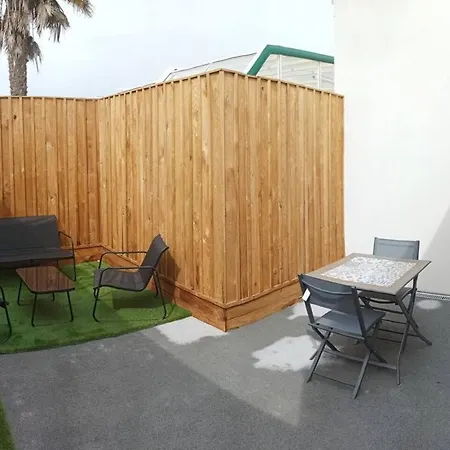 La Maisonnette Aux Volets Bleus * Brétignolles-sur-Mer